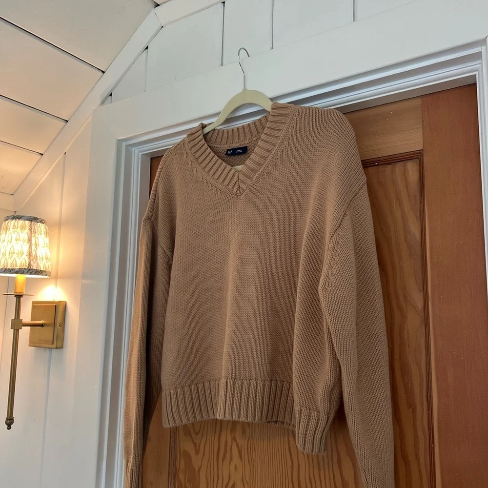 Gap sweater - Picture 1 of 4